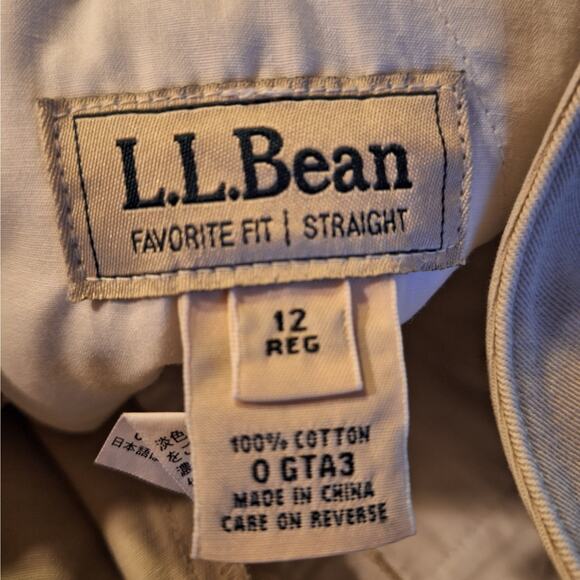 L.L. Bean Women 12 khaki beige "Favorite Fit Straight" Chino Flat Front Shorts - Picture 3 of 4